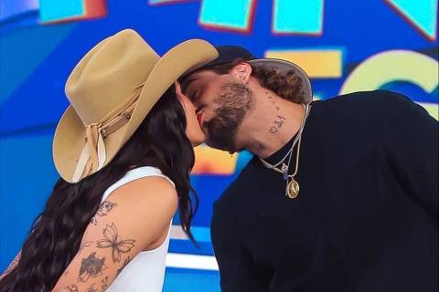 Ana Castela e Zé Felipe no Domingo Legal (SBT)